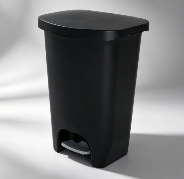 13-gallon trash can – black, with odor-proof lid, foot pedal, hands-free, includes trash bag retainer ring.